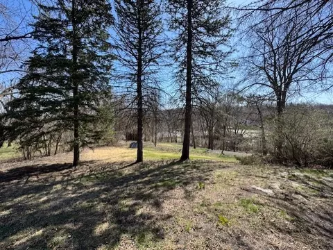 Exterior - 707 Crestview Dr, Ingleside, IL 60041 photo 2 of 4