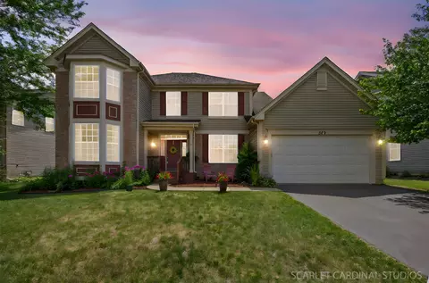 279 E Park Ave, Sugar Grove, IL 60554