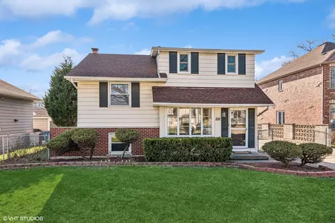532 N Van Auken St, Elmhurst, IL 60126