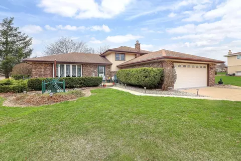 14532 Pinewood Ct, Orland Park, IL 60467