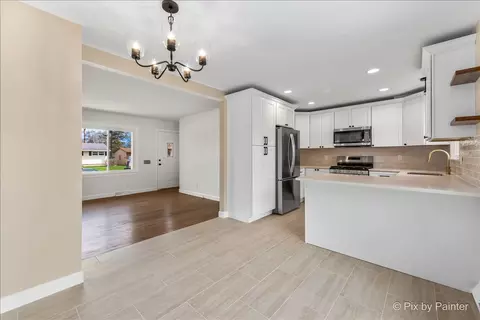 410 Elden Dr, Cary, IL 60013 photo 8