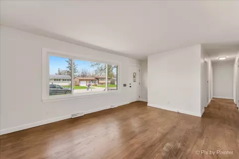 410 Elden Dr, Cary, IL 60013 photo 4