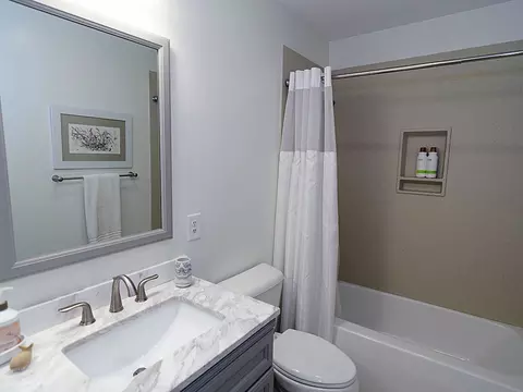 2108 Lynwood Dr, Champaign, IL 61821 photo 39