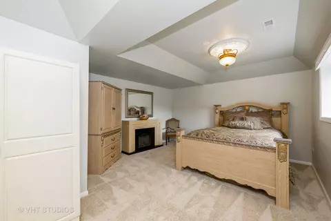Bedroom - 1641 Foster Cir, Algonquin, IL 60102 photo 3 of 3
