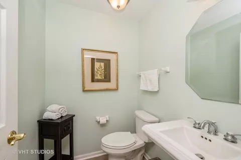 Bath - 1641 Foster Cir, Algonquin, IL 60102 photo 1 of 4