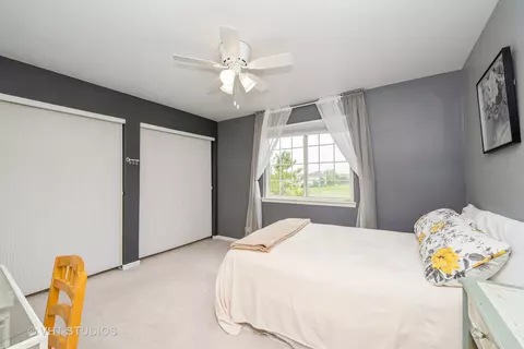 Bedroom - 1641 Foster Cir, Algonquin, IL 60102 photo 2 of 3