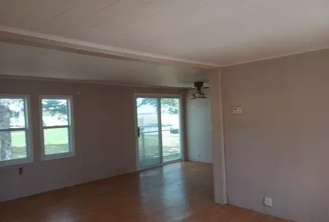 Living - 417 Calvert Ave, Chadwick, IL 61014 photo 3 of 3