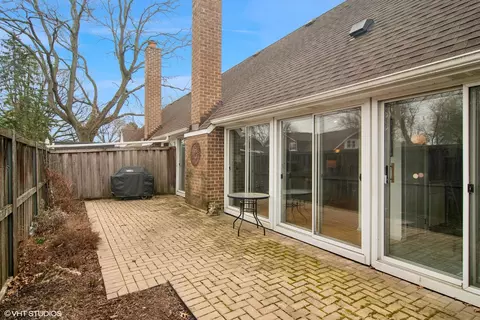Exterior - 4 Brookton On Auburn, Rolling Meadows, IL 60008 photo 1 of 1
