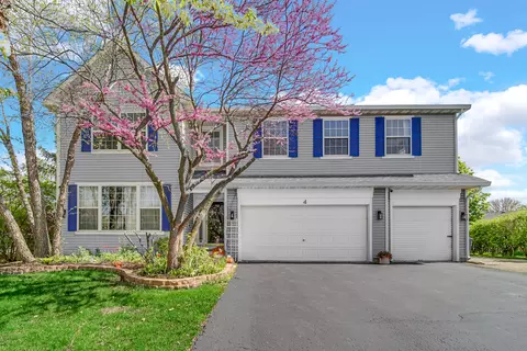 4 Regal Ct, Algonquin, IL 60102