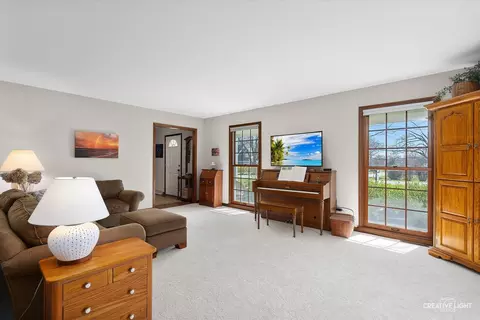 2 S550 Lakeview Dr, Wheaton, IL 60189 photo 8