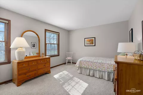 2 S550 Lakeview Dr, Wheaton, IL 60189 photo 22