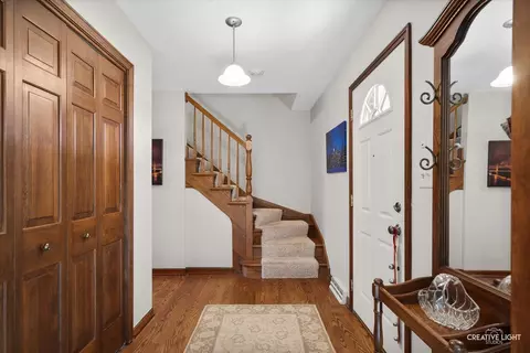 2 S550 Lakeview Dr, Wheaton, IL 60189 photo 6