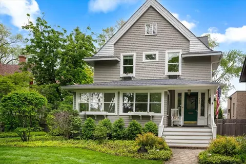 820 Lake Ave, Wilmette, IL 60091