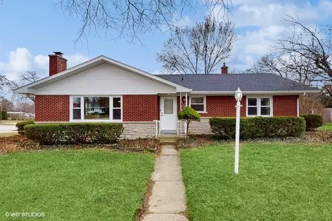 226 W Highland Dr, Chicago Heights, IL 60411