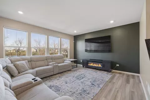 16202 S Lake View Rd, Plainfield, IL 60586 photo 7
