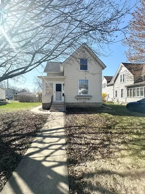 238 Ann St, West Chicago, IL 60185