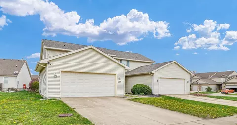 3904 Balmoral Dr, Champaign, IL 61822