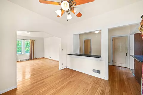 Living - 3426 N Schultz Dr, Lansing, IL 60438 photo 3 of 4