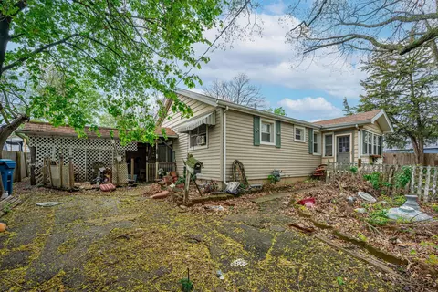 Other - 1035 Dearborn Ave, Aurora, IL 60505 photo 2 of 45