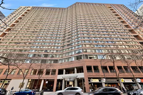 211 E Ohio St #2405, Chicago, IL 60611