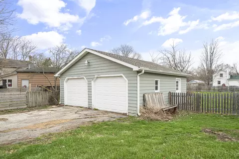 Exterior - 215 E Lee St, Plano, IL 60545 photo 5 of 5