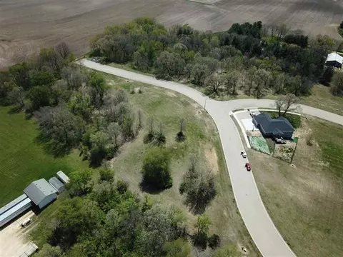 216 Smith Dr, Oregon, IL 61061 photo 2