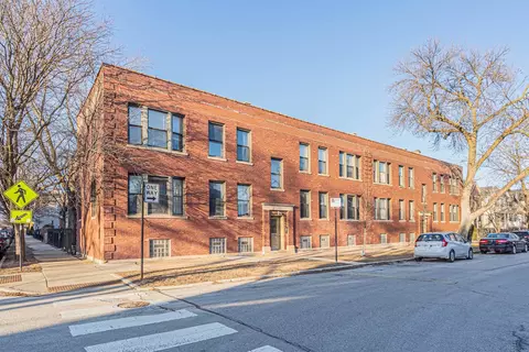 1952 W George St #1, Chicago, IL 60657