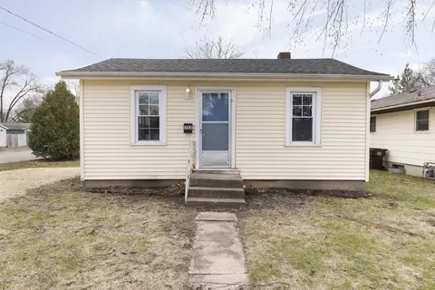 353 Pennsylvania Ave, Loves Park, IL 61111
