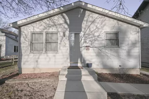 2909 Ezekiel Ave, Zion, IL 60099