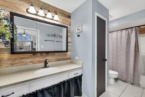 5237 Diamond Dr #A, Oak Forest, IL 60452 photo 20