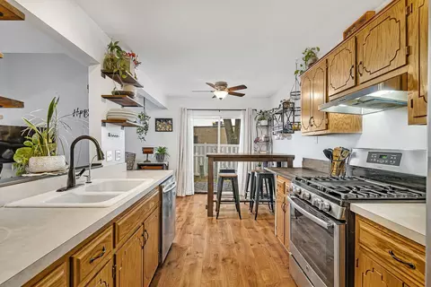 5237 Diamond Dr #A, Oak Forest, IL 60452 photo 10