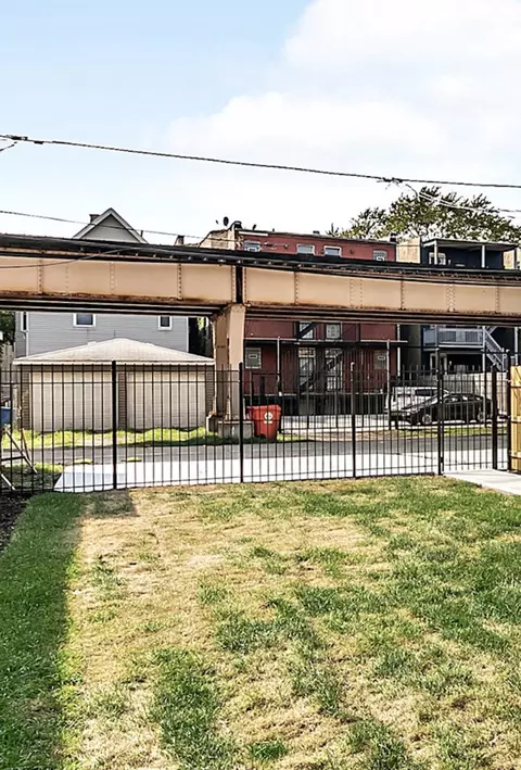 4840 S Calumet Blvd, Chicago, IL 60615