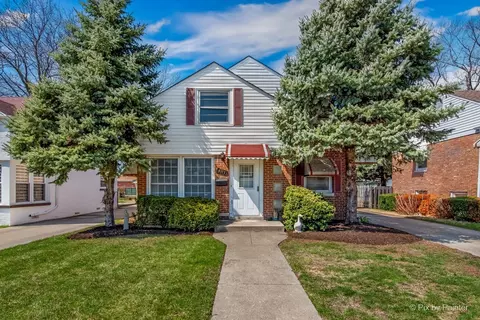 9008 Menard Ave, Morton Grove, IL 60053