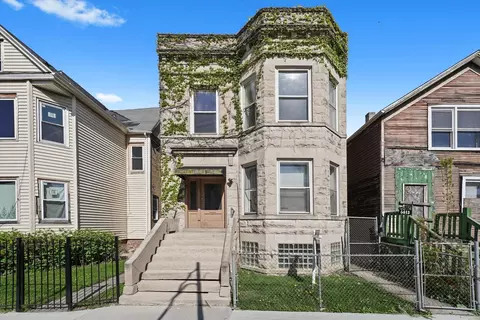 6611 S Peoria St, Chicago, IL 60621