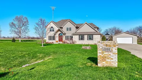 2998 Hickory Ln, Marseilles, IL 61341