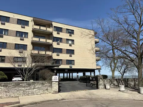 1316 W Fargo Ave #308, Chicago, IL 60626