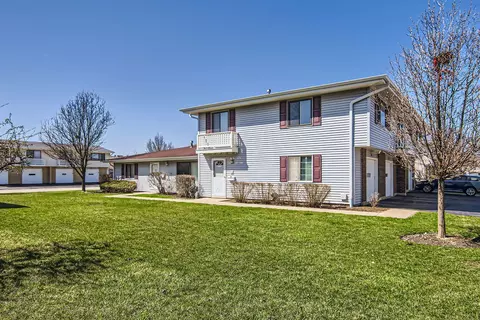 106 Tonset Ct #106, Schaumburg, IL 60193
