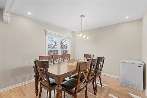 637 Long Rd, Glenview, IL 60025 photo 6