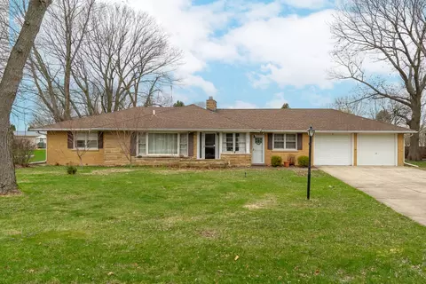 520 N Green St, Somonauk, IL 60552