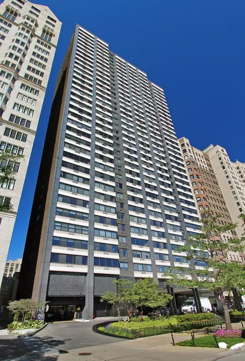 1440 N Lake Shore Dr #22F, Chicago, IL 60610