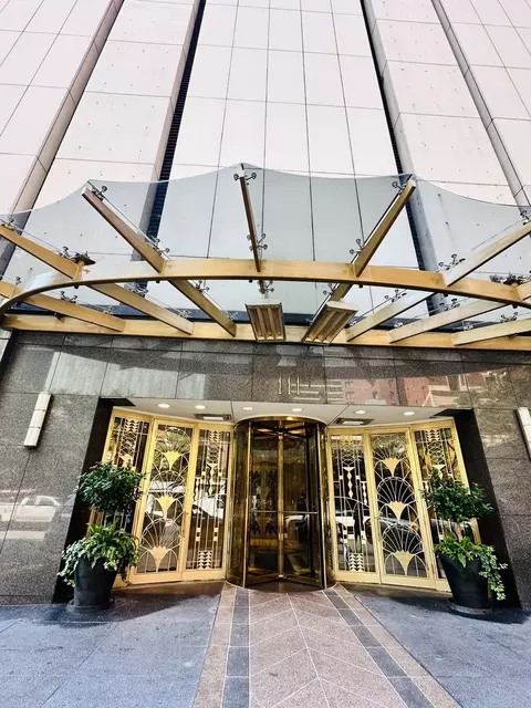 111 E Chestnut St #6A-1, Chicago, IL 60611