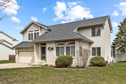 237 Whitetail Xing, Oswego, IL 60543