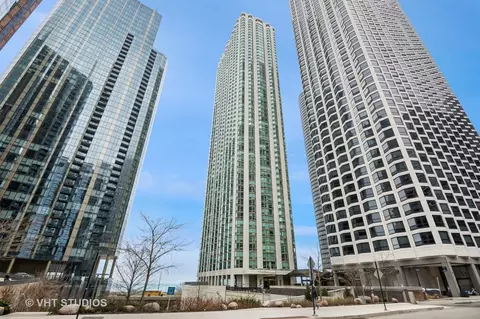 195 N Harbor Dr #2602, Chicago, IL 60601