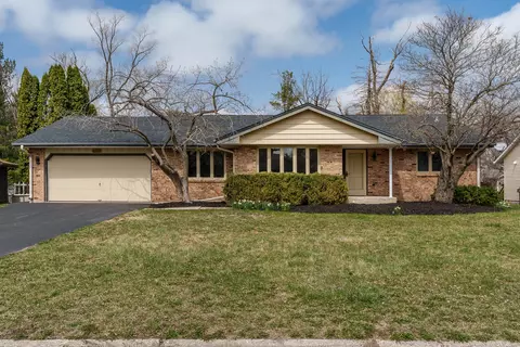 6104 Fireside Dr, Rockford, IL 61114