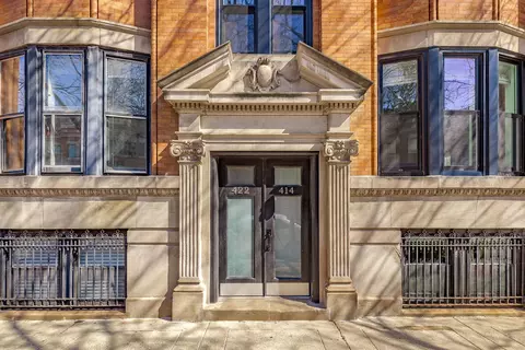 422 W Dickens Ave #3, Chicago, IL 60614