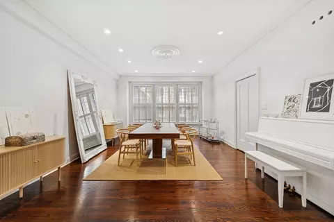 Dining - 230 E Delaware Pl #2W, Chicago, IL 60611 photo 1 of 3