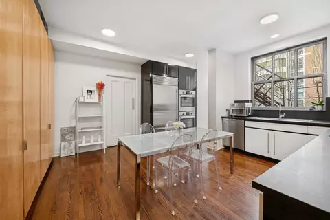 Kitchen - 230 E Delaware Pl #2W, Chicago, IL 60611 photo 2 of 2