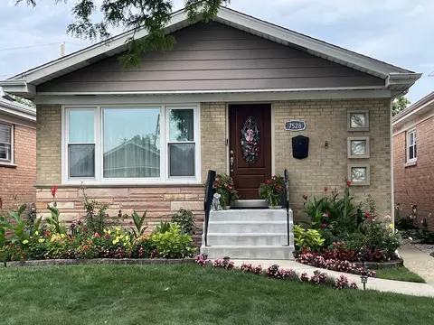 7528 W Argyle St, Harwood Heights, IL 60706