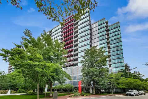 800 Elgin Rd #1502, Evanston, IL 60201