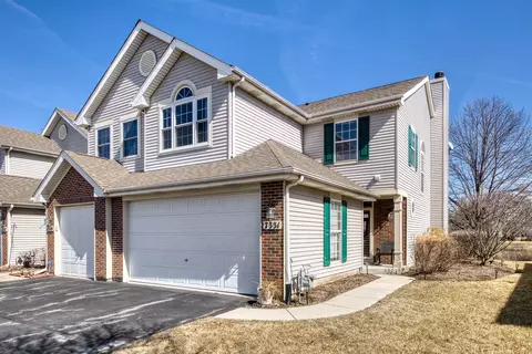 7331 Grandview Ct, Carpentersville, IL 60110